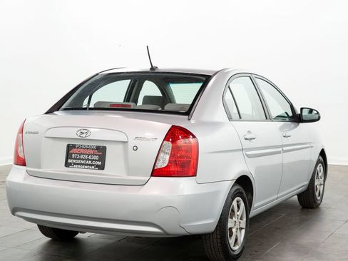 Used 2009 Hyundai Accent GLS w/ Popular Equipment Pkg 5 FWD image 12