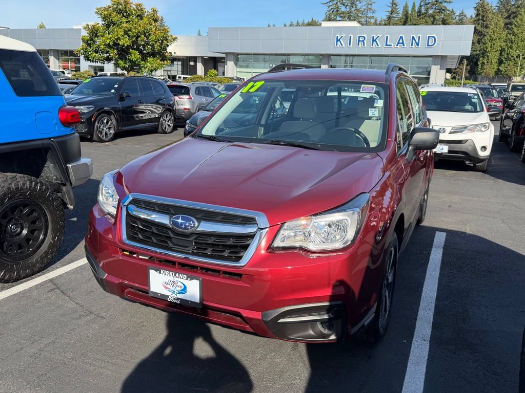 Used 2017 Subaru Forester 2.5i w/ Alloy Wheel Package AWD/4WD image 4