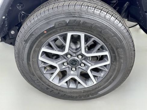 Used 2024 Jeep Wrangler Unlimited Sahara AWD/4WD image 29