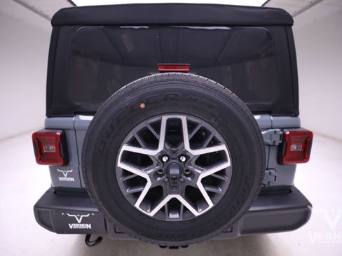 New 2024 Jeep Wrangler Sahara w/ Technology Group image 10