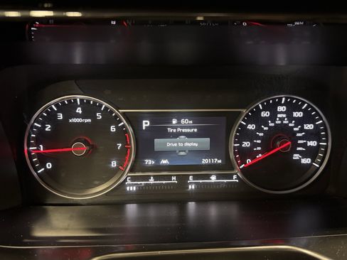 Certified 2022 Kia Sorento S w/ Panoramic Sunroof Package image 17