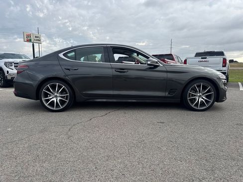 Used 2023 Genesis G70 2.0T RWD image 7