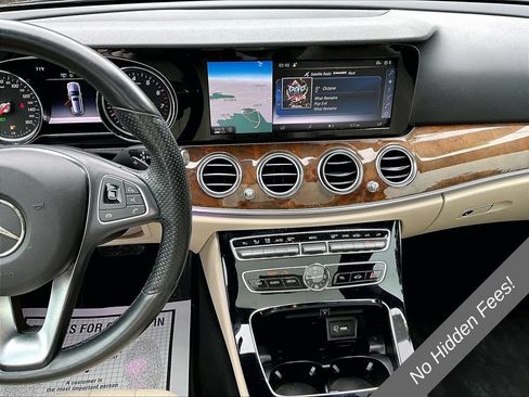 Used 2017 Mercedes-Benz E 400 4MATIC Wagon image 6