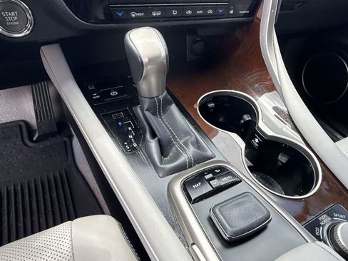 Used 2019 Lexus RX 350 AWD w/ Navigation Package image 20
