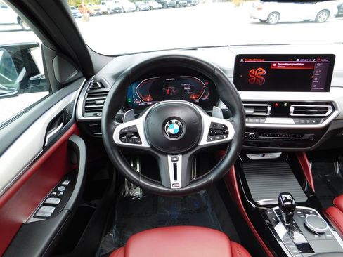 Used 2023 BMW X4 M40i w/ Premium Package image 16