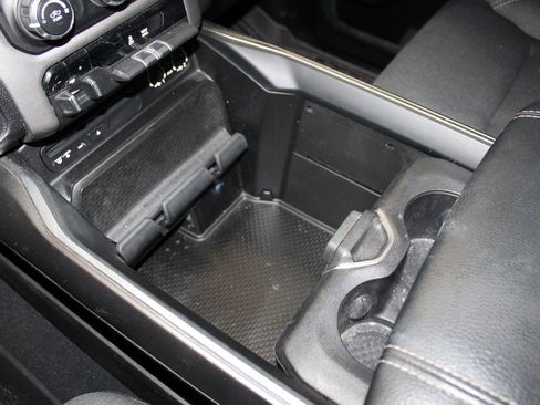 Used 2019 RAM 1500 Big Horn image 22