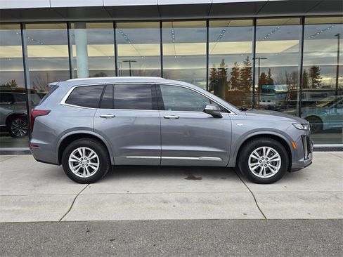 Used 2021 Cadillac XT6 Luxury image 6