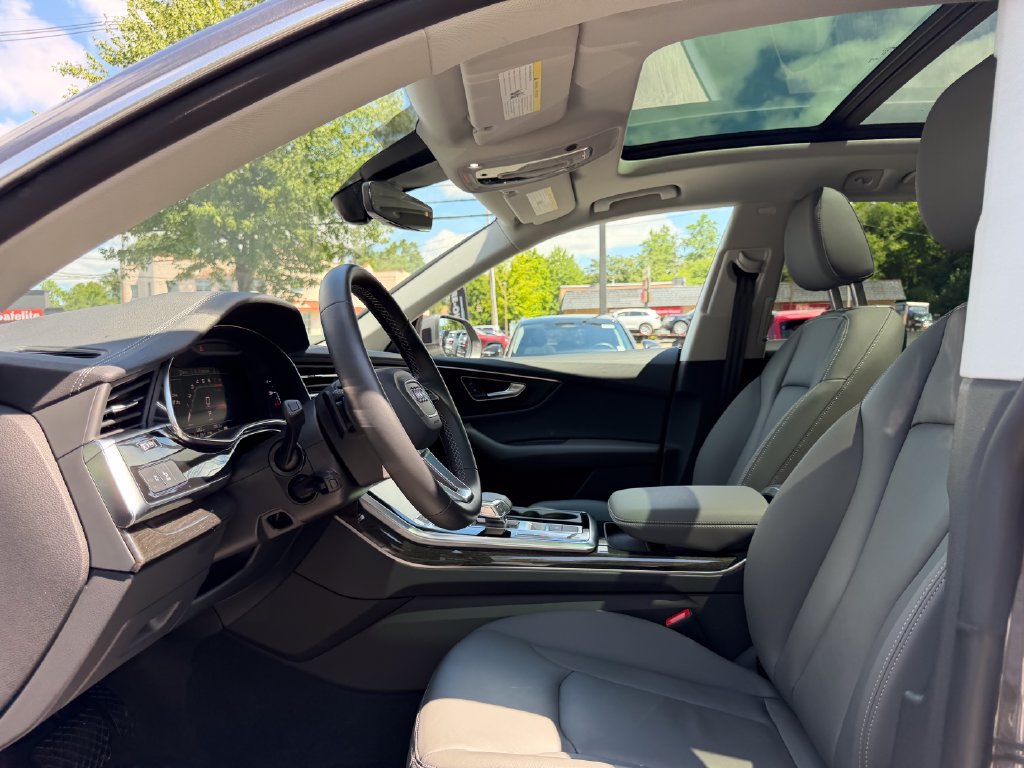 Certified 2025 Audi Q8 Premium w/ Convenience Package AWD/4WD image 16