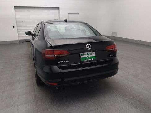 Used 2016 Volkswagen Jetta SE FWD image 6