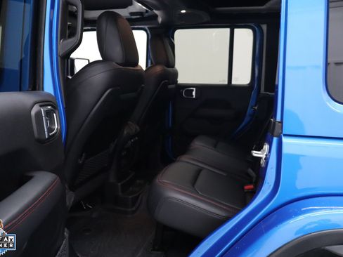 Used 2024 Jeep Wrangler Unlimited Rubicon AWD/4WD image 26