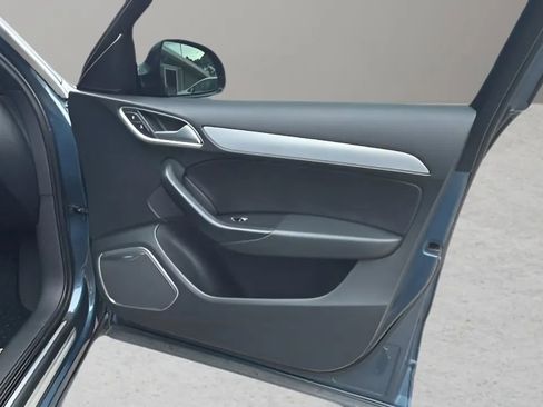 Used 2017 Audi Q3 2.0T Prestige w/ Prestige Package image 13