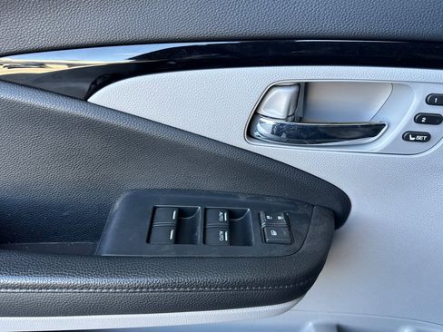 Used 2022 Honda Pilot Touring image 12