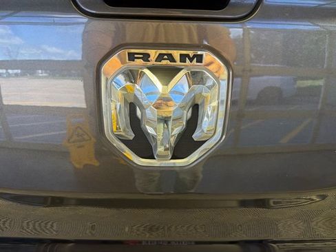 Used 2020 RAM 1500 Laramie w/ Sport Appearance Package AWD/4WD image 13