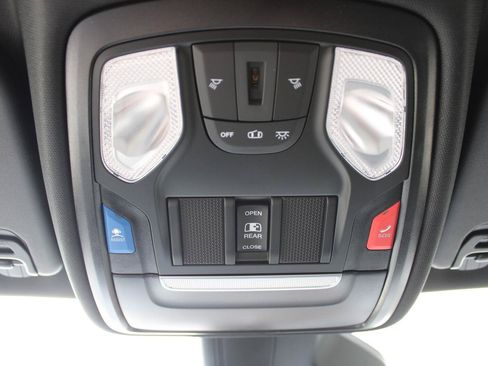 New 2026 RAM 1500 Warlock AWD/4WD image 18