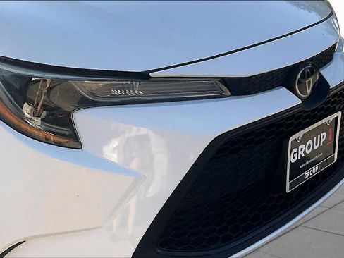 Used 2022 Toyota Corolla LE FWD image 29