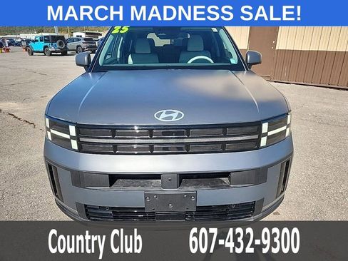 Used 2025 Hyundai Santa Fe Limited image 3