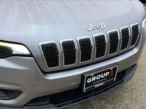 Used 2019 Jeep Cherokee Latitude Plus FWD image 29
