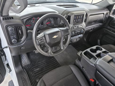 Used 2024 Chevrolet Silverado 2500 Custom w/ Custom Value Package AWD/4WD image 12