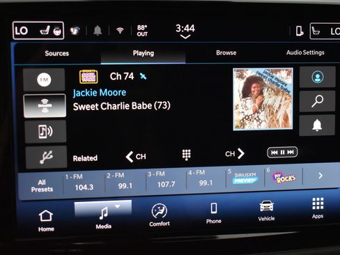 Used 2025 Chrysler Pacifica Select FWD image 28