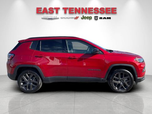 New 2026 Jeep Compass Latitude image 2