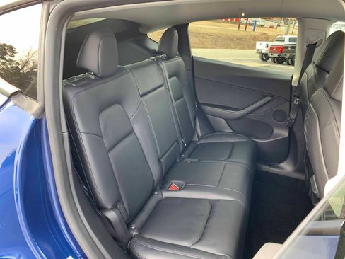 Used 2021 Tesla Model Y Long Range image 5