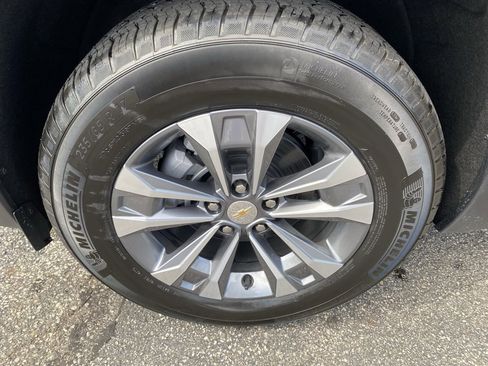 New 2025 Chevrolet Equinox LT image 31