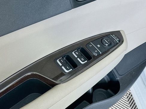 Used 2018 Kia Optima EX w/ Premium Package FWD image 17