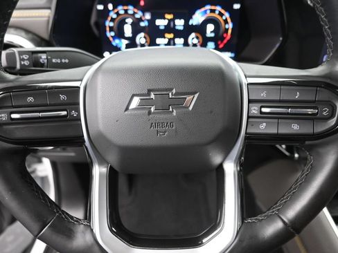 Used 2025 Chevrolet Colorado ZR2 w/ Technology Package AWD/4WD image 21