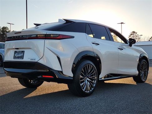 Used 2023 Lexus RZ 450e Premium image 6