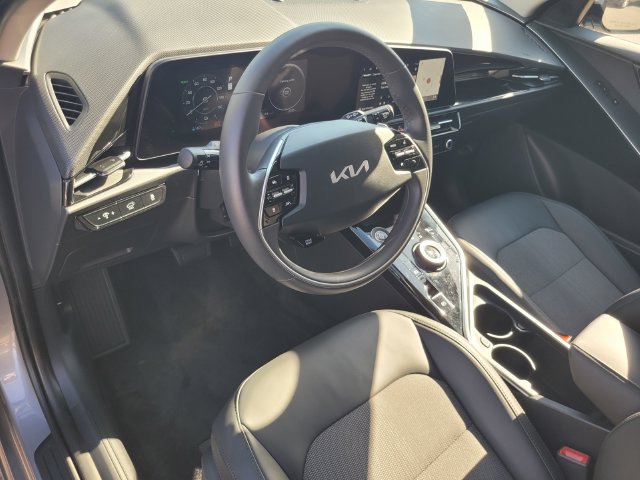 Used 2026 Kia Niro Wind FWD image 9