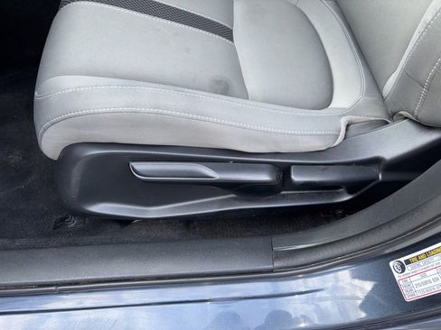 Used 2019 Honda Civic LX image 10