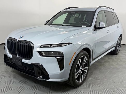 Used 2023 BMW X7 xDrive40i w/ M Sport Package AWD/4WD image 1
