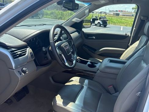 Used 2018 GMC Yukon XL SLT RWD image 9