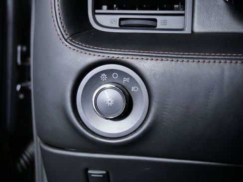 Used 2016 Lincoln Navigator L Reserve AWD/4WD image 28