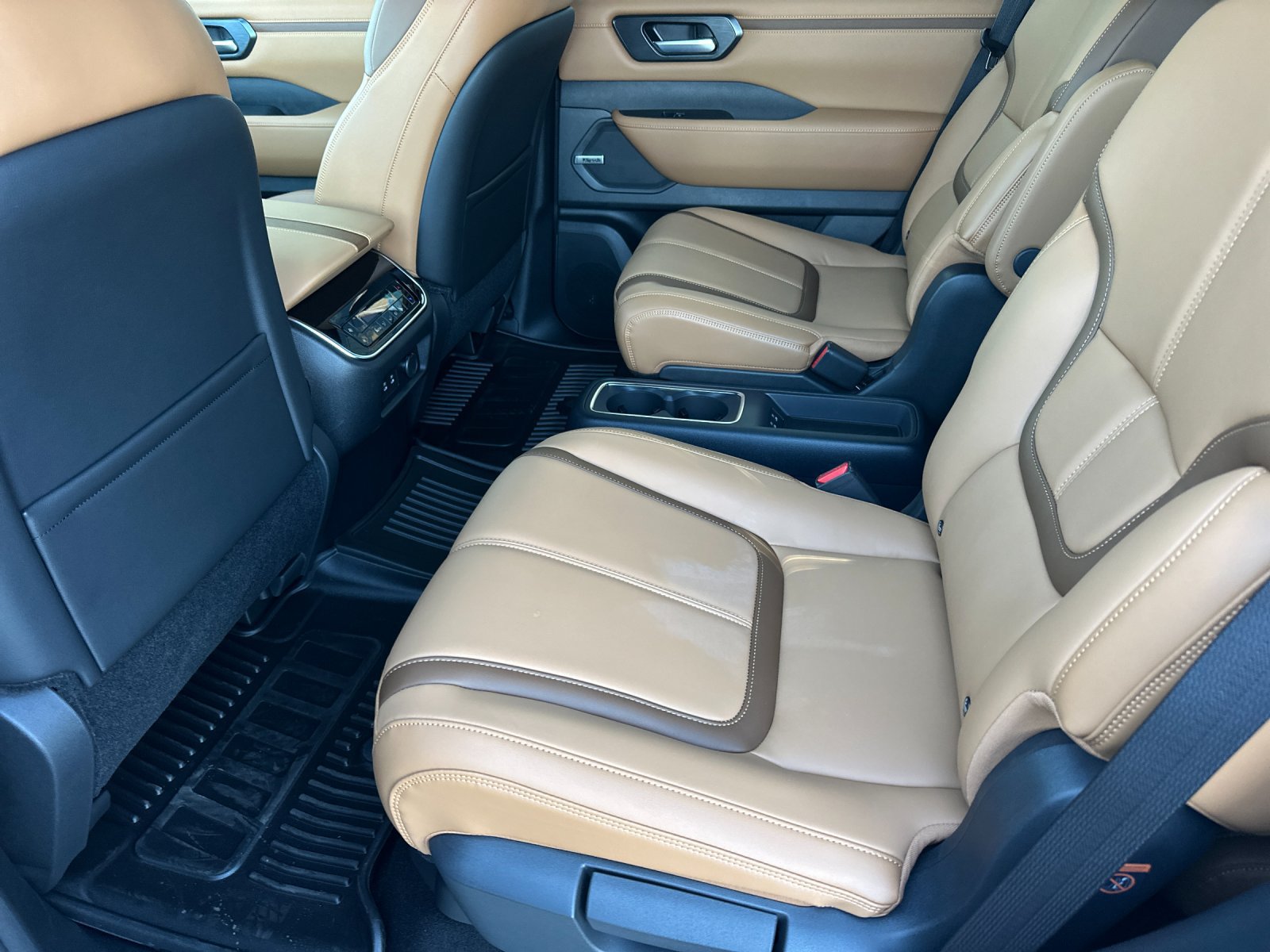 New 2026 Nissan Armada SL w/ Captain's Chari Seat Package AWD/4WD image 12