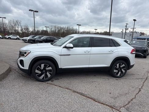 New 2026 Volkswagen Atlas Cross Sport SEL image 13