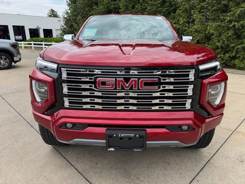 Used 2026 GMC Canyon Denali AWD/4WD image 6