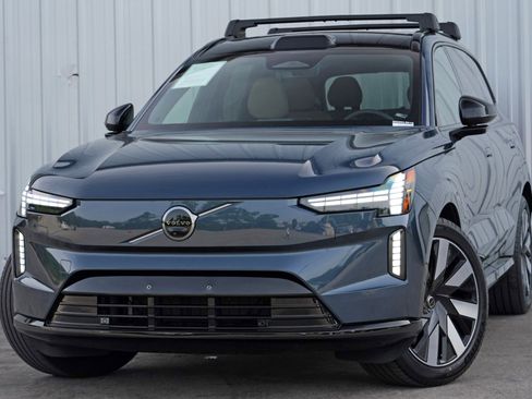 Used 2025 Volvo EX90 Ultra image 4