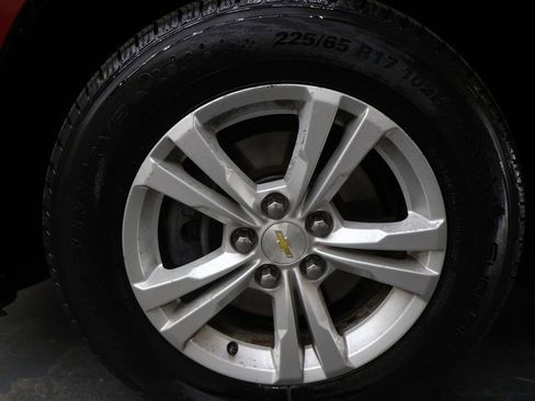 Used 2015 Chevrolet Equinox LT image 28