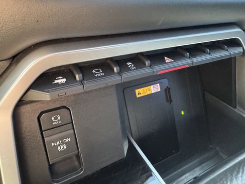 Used 2023 Toyota Tundra Platinum image 28