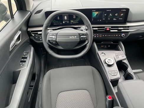 New 2026 Kia Sportage LX FWD image 20