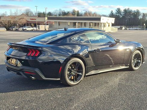 Used 2025 Ford Mustang GT image 4