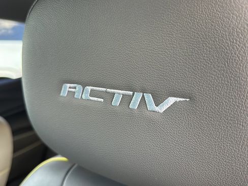 Used 2024 Chevrolet Trax ACTIV w/ Driver Confidence Package image 15