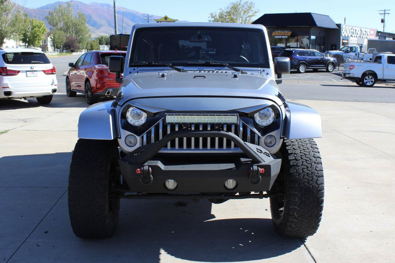 Used 2018 Jeep Wrangler Unlimited Rubicon AWD/4WD image 3