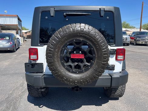 Used 2017 Jeep Wrangler Unlimited Sport w/ Quick Order Package 24S AWD/4WD image 6