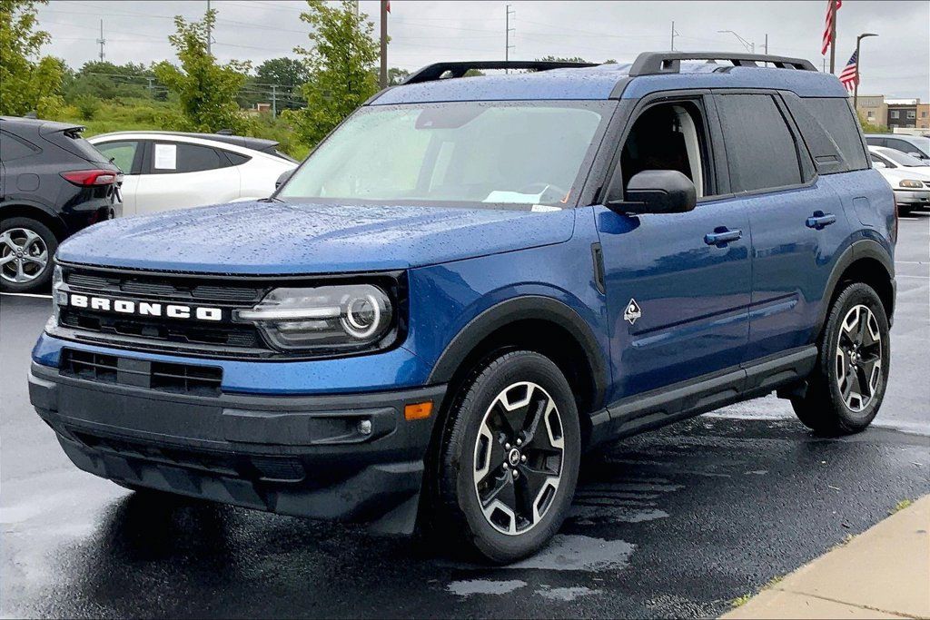 Used 2023 Ford Bronco Sport Outer Banks w/ Tech Package AWD/4WD image 5