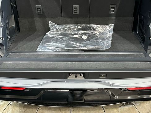 New 2026 Lincoln Navigator Premiere AWD/4WD image 34