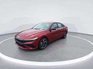 New 2025 Hyundai Elantra SEL video 4