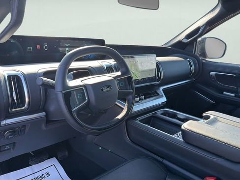 New 2025 Ford Expedition Platinum w/ Stealth Performance Package image 29