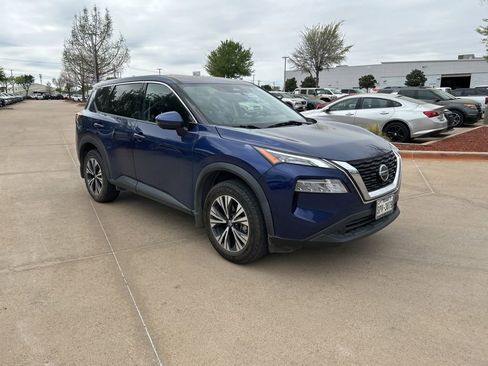 Certified 2021 Nissan Rogue SV image 7